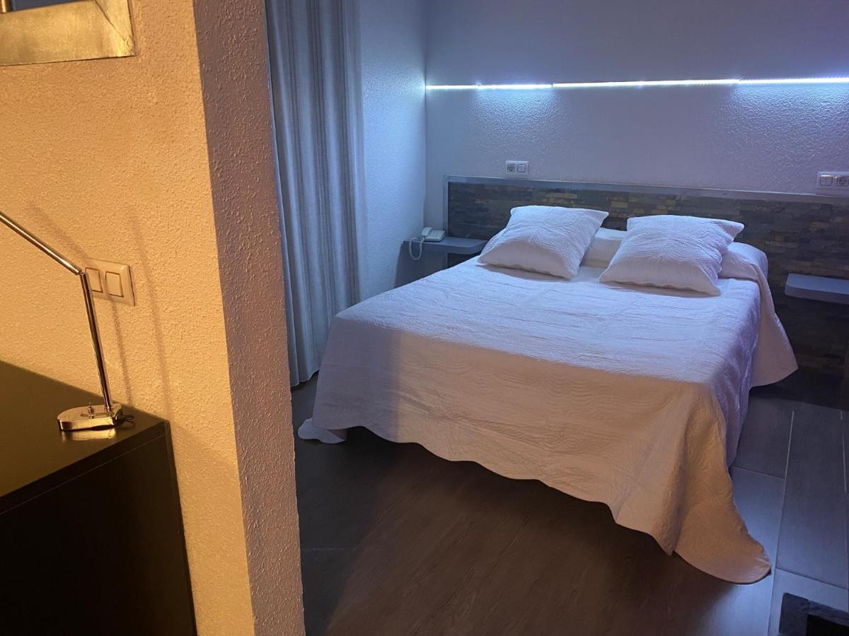 Hotel Folch 생쥴리아데로리아 외부 사진