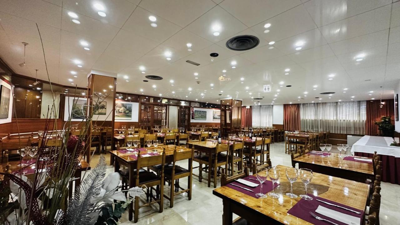 Hotel Folch 생쥴리아데로리아 외부 사진