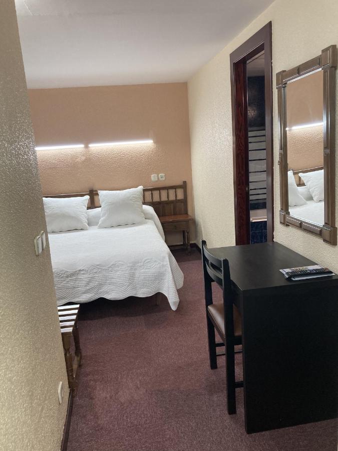 Hotel Folch 생쥴리아데로리아 외부 사진