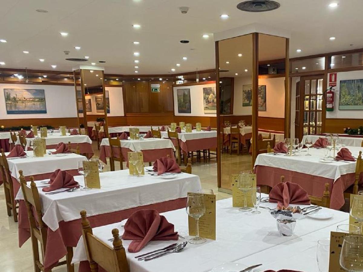 Hotel Folch 생쥴리아데로리아 외부 사진