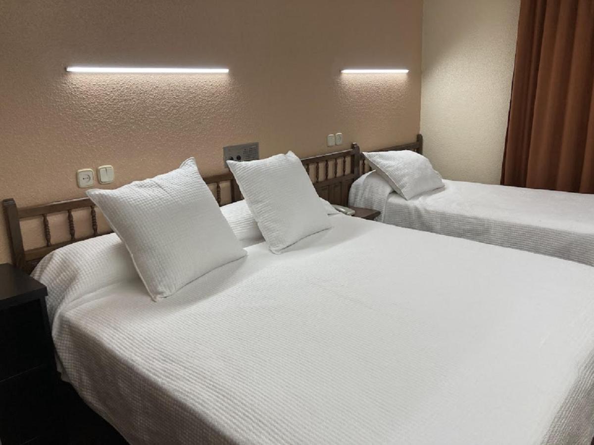 Hotel Folch 생쥴리아데로리아 외부 사진