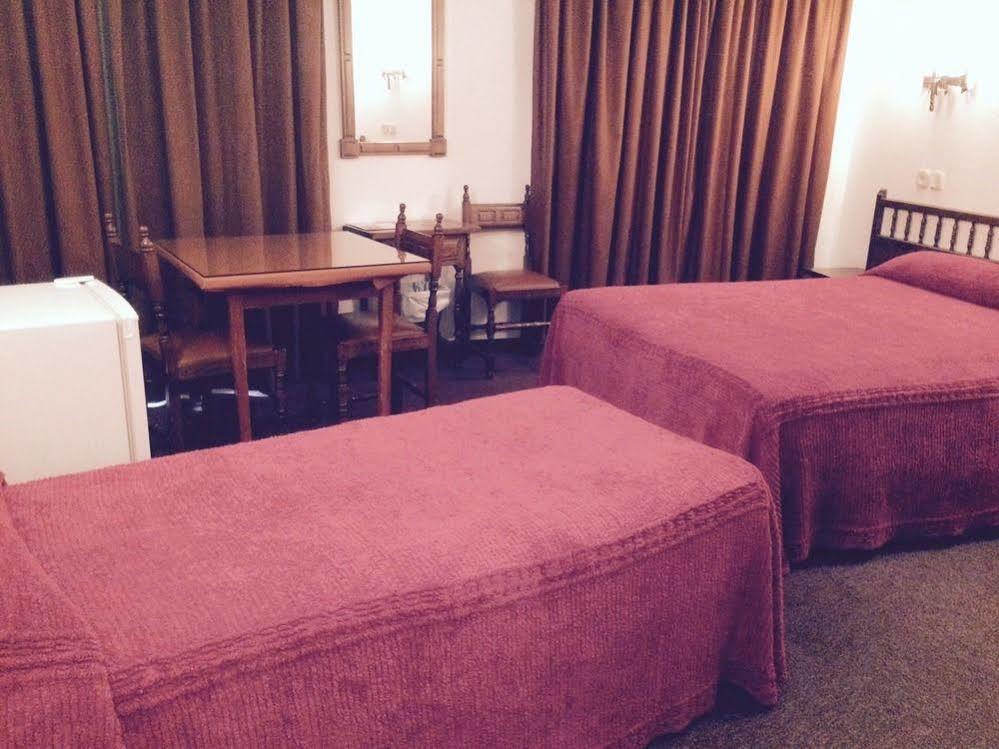 Hotel Folch 생쥴리아데로리아 외부 사진