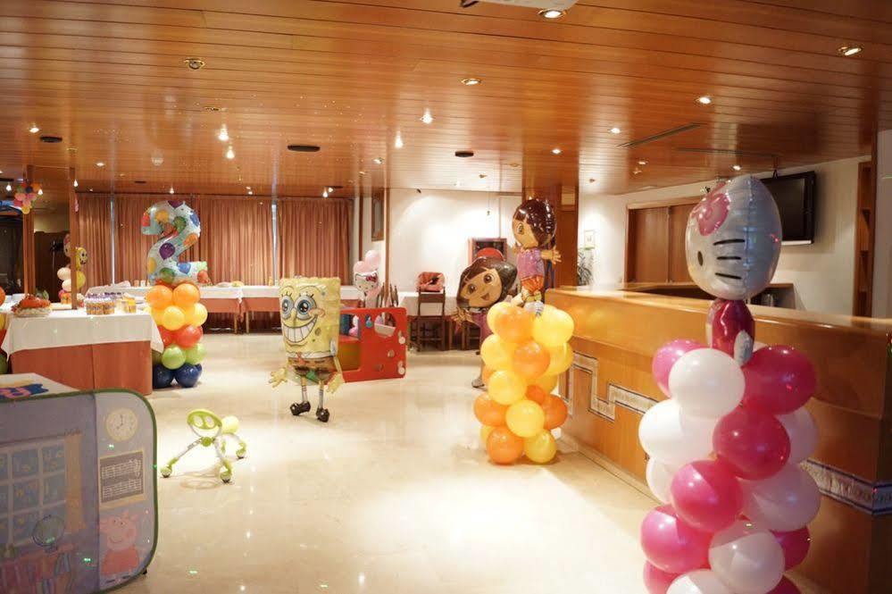 Hotel Folch 생쥴리아데로리아 외부 사진