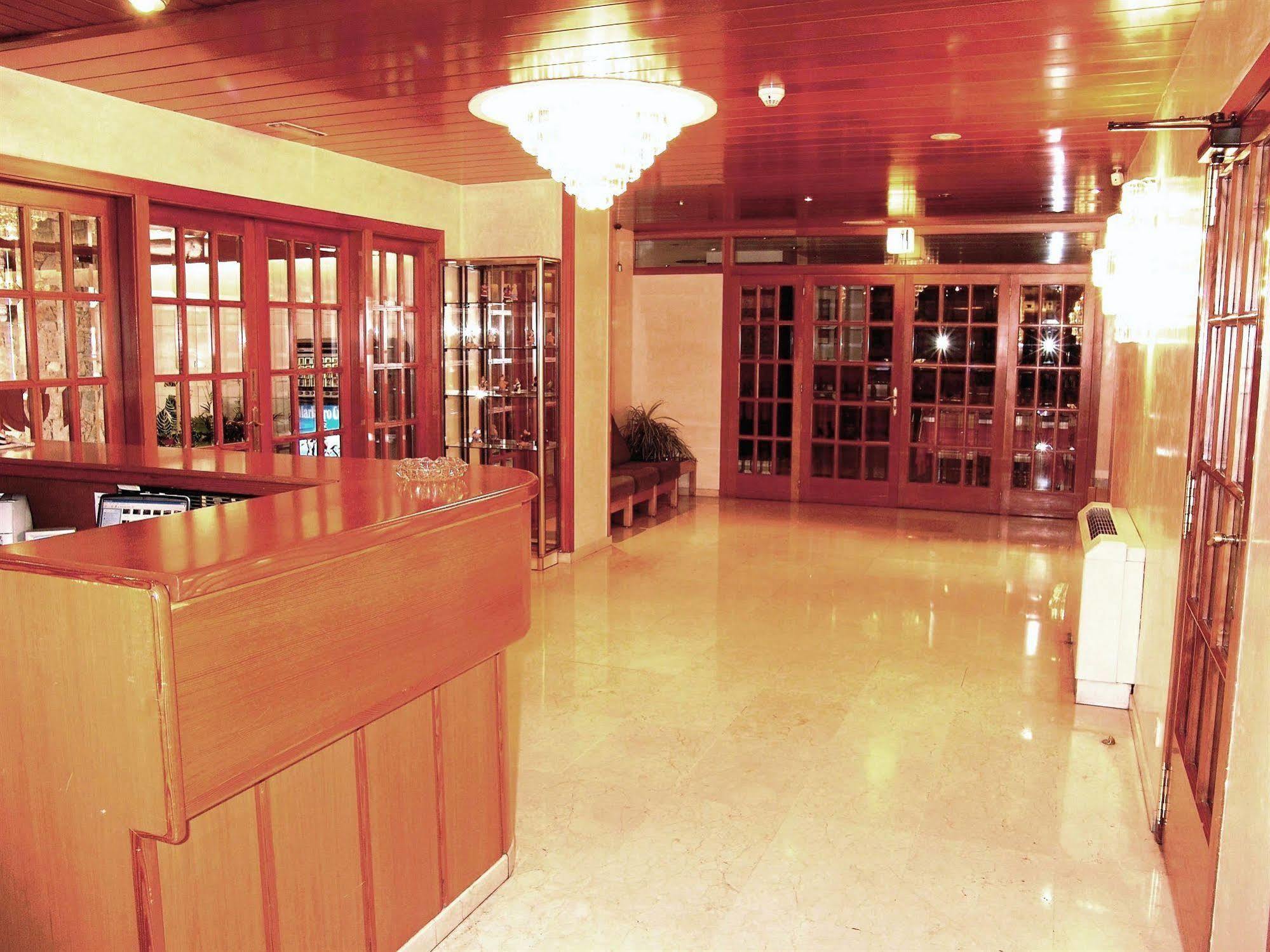 Hotel Folch 생쥴리아데로리아 내부 사진