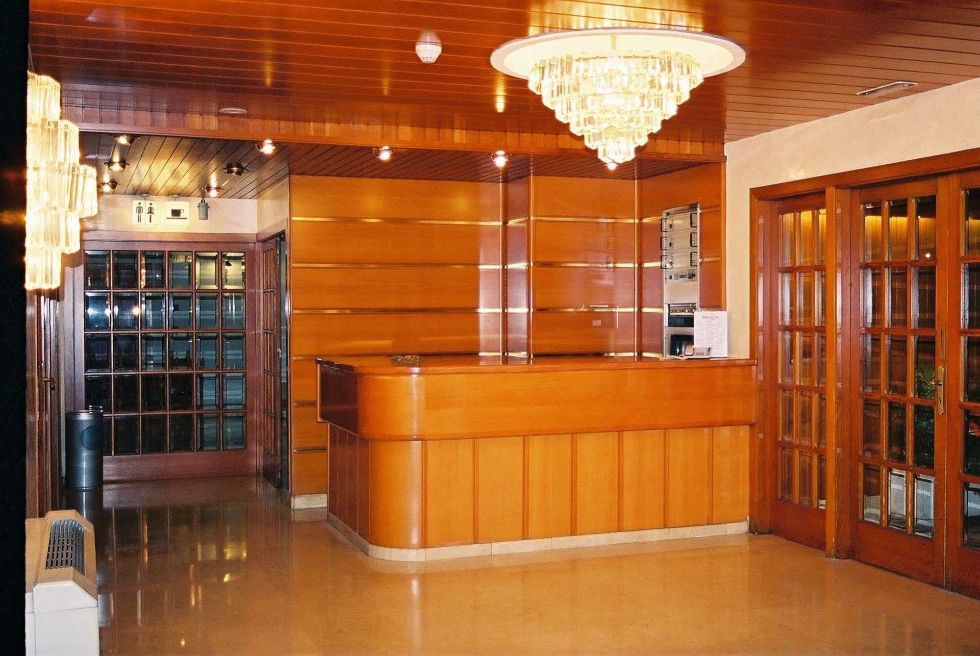 Hotel Folch 생쥴리아데로리아 외부 사진